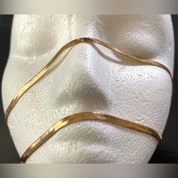 ALMAY Vintage Gold tone 4mm Herringbone Chain Necklace - Picture 6 of 8